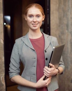 manager-with-laptop-computer-DW27RAM.jpg